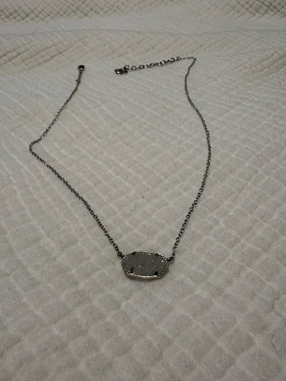 Kendra Scott Elisa Silver Druzy Necklace White Crystal Pendant Adjustable Chain‎ - Picture 3 of 4